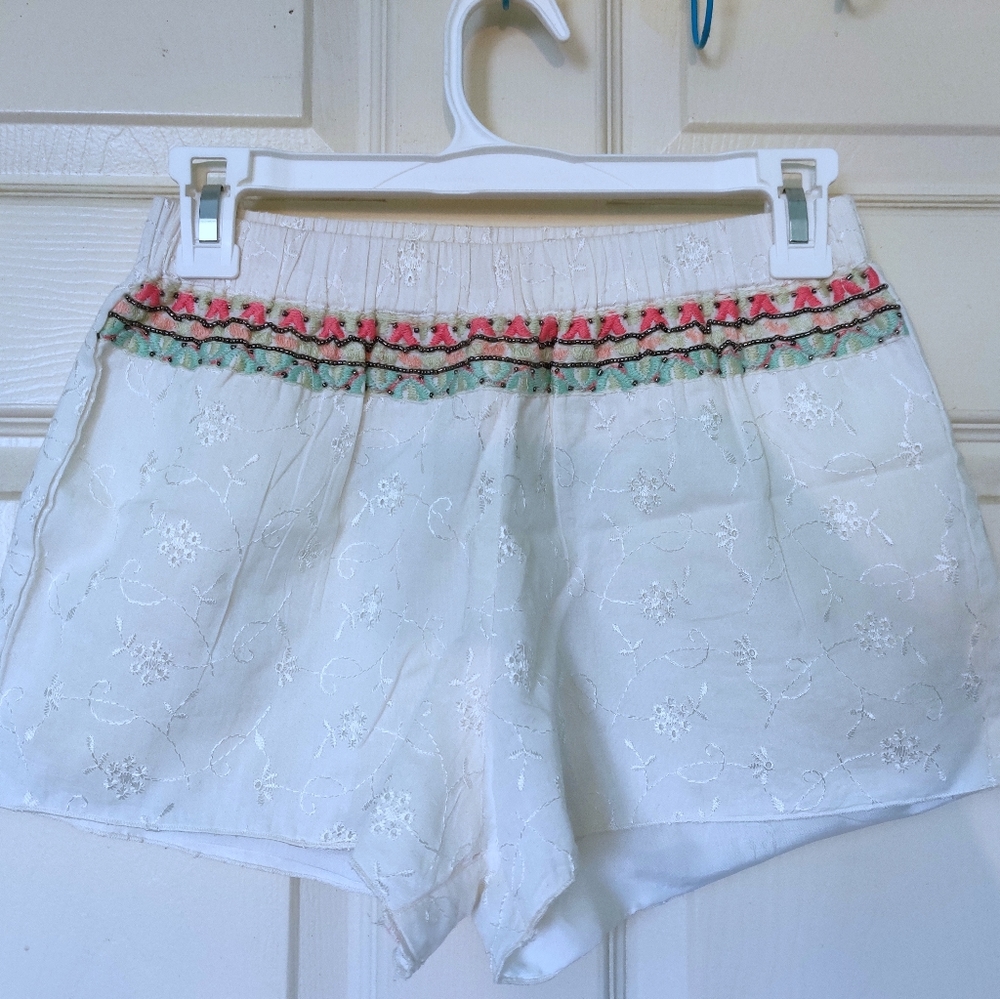 White Shorts with Decorative Embroidery